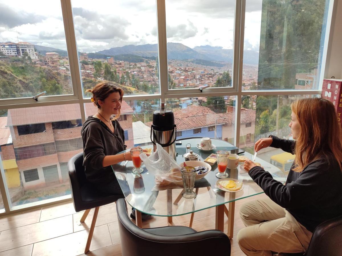 Linda House * Cusco