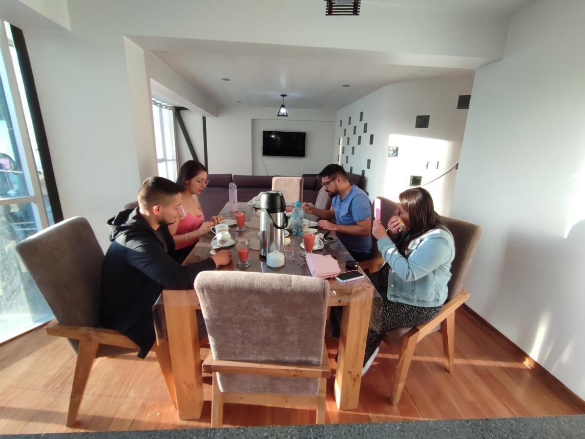Linda House * Cusco